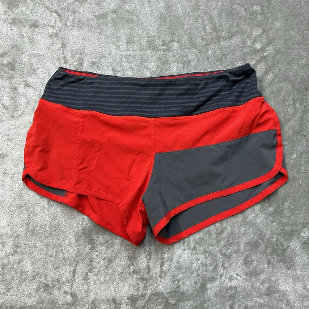 Rabbit Hopper 4" Running Shorts Womens Medium Gray red Lined Back Zip Pocket